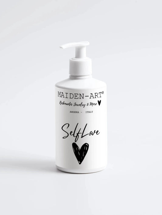 Mindful Hair Care - Moisturising Conditioner by Selfnamed
