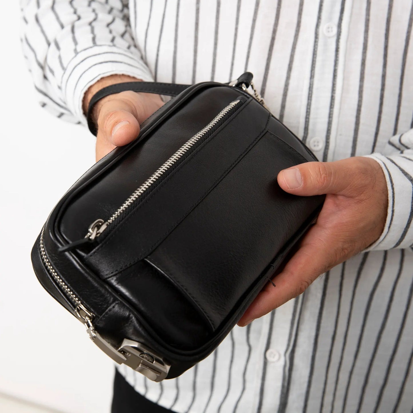 Forge Leather Handbag by TORONATA
