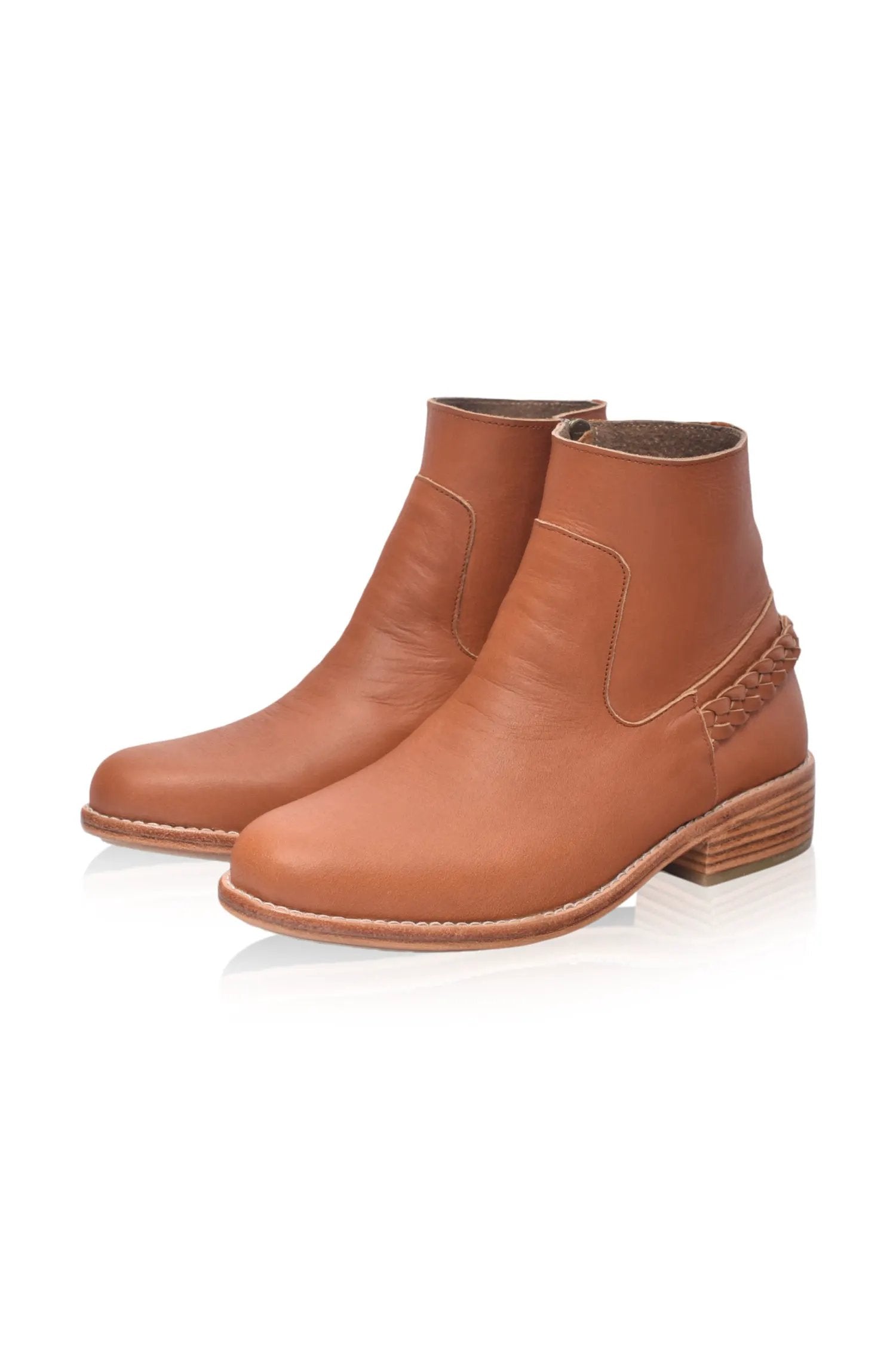 Alexa Ankle Leather Boots (Sz. 8.5) by ELF