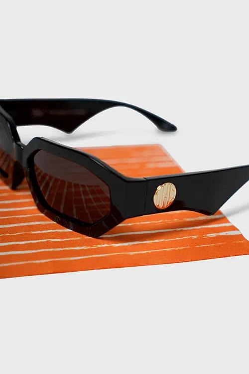 Side Circle In Summæry Sunglasses by Hideout