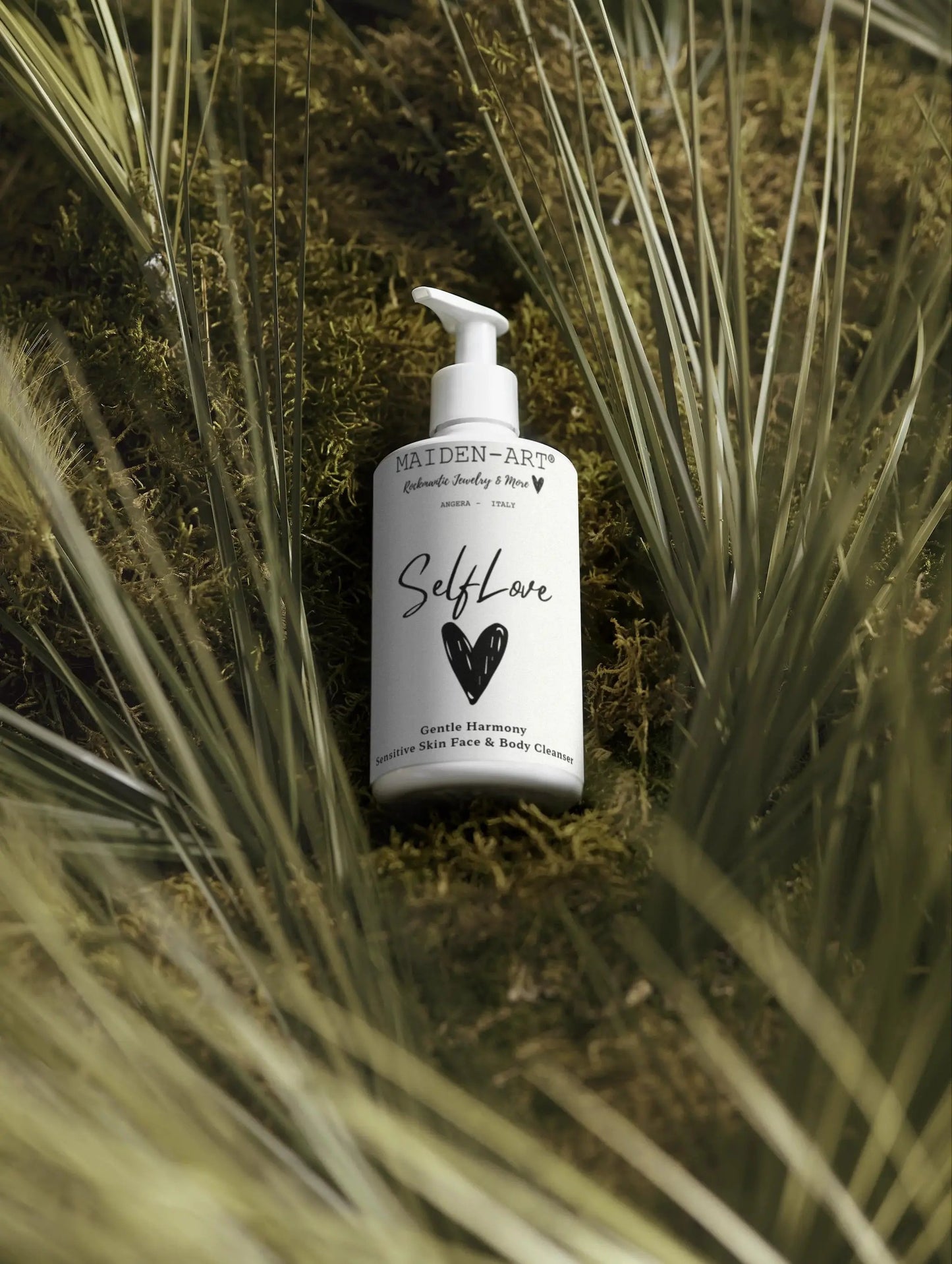 Sensitive skin cleanser - Gentle Harmony - Sensitive Skin Face & Body Cleanser by Selfnamed
