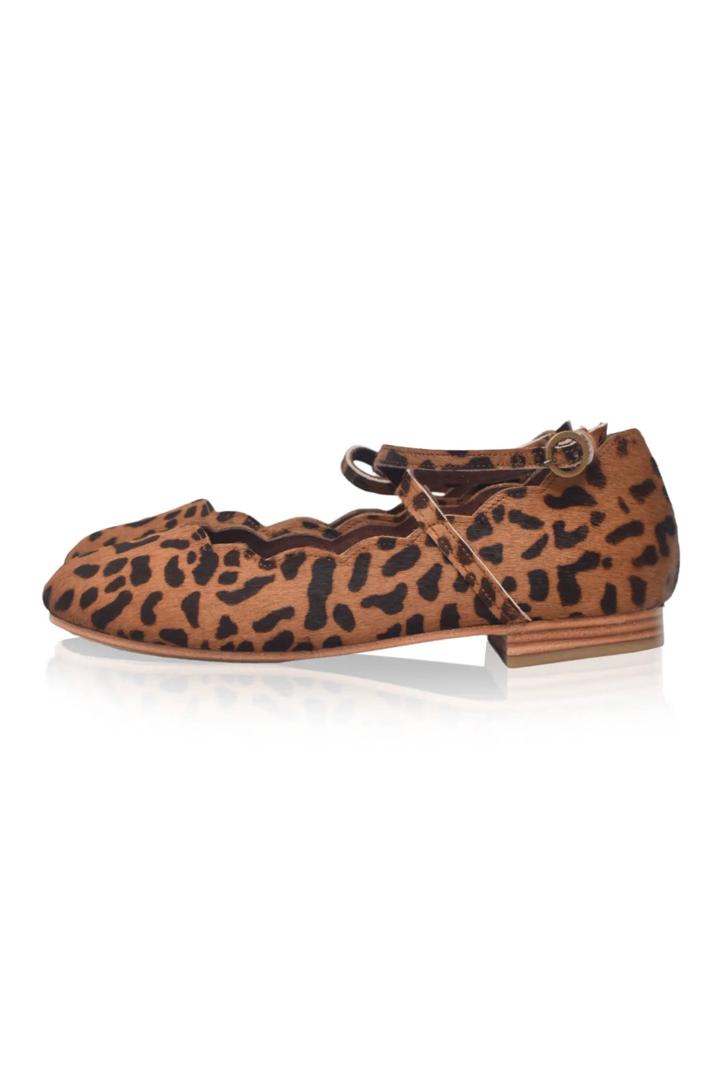 Myrelle Criss-Cross Leather Ballet Flats (Sz. 7.5) by ELF