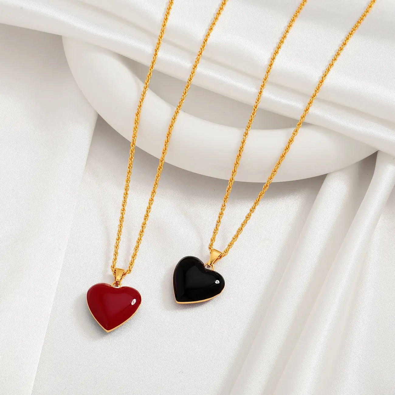 European and American Simple Double-Sided Love Pendant Necklace Women's Clavicle Chain High-grade Niche Design Sense Elegant Necklace Women's Accessories by Dropsure