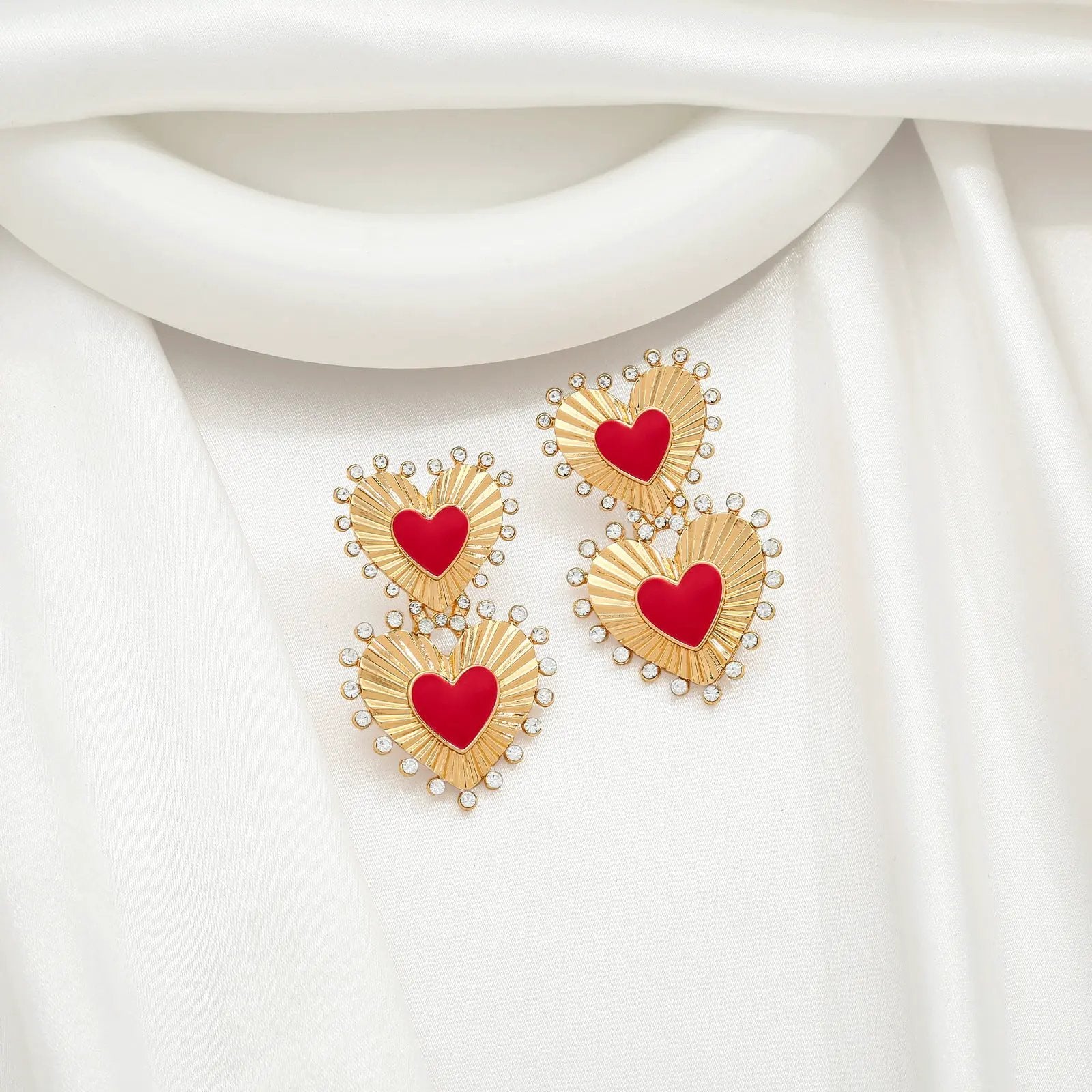 Mid ancient style drip oil inlaid diamond heart earrings, retro exaggerated earrings, temperament earrings, high-end earrings, long earrings by Dropsure