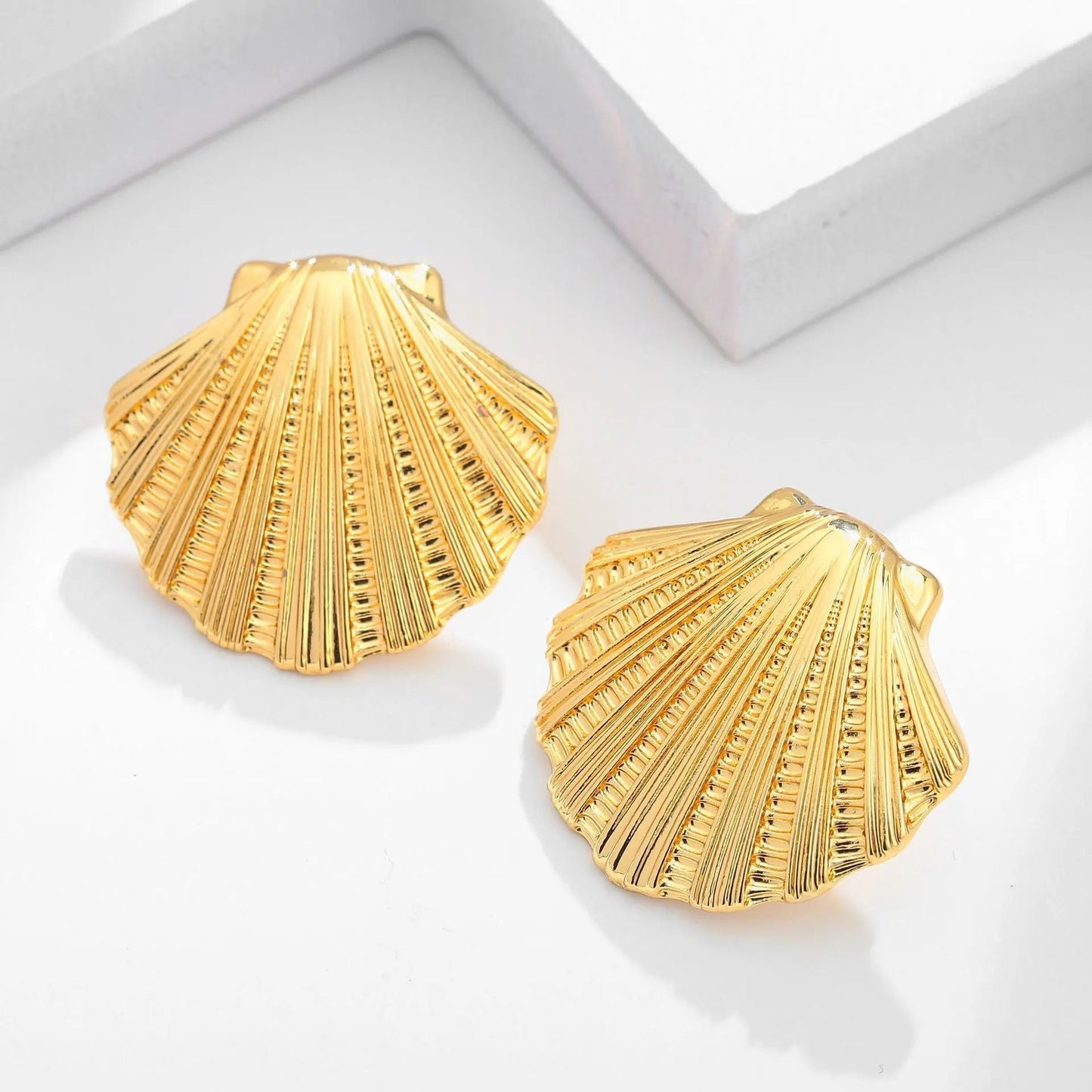 Earrings with high-end feel, starfish shells, ins earrings, metallic shell earrings, light luxury earrings by Dropsure