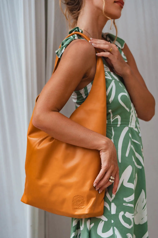 Sueno Slouchy Leather Bag by ELF