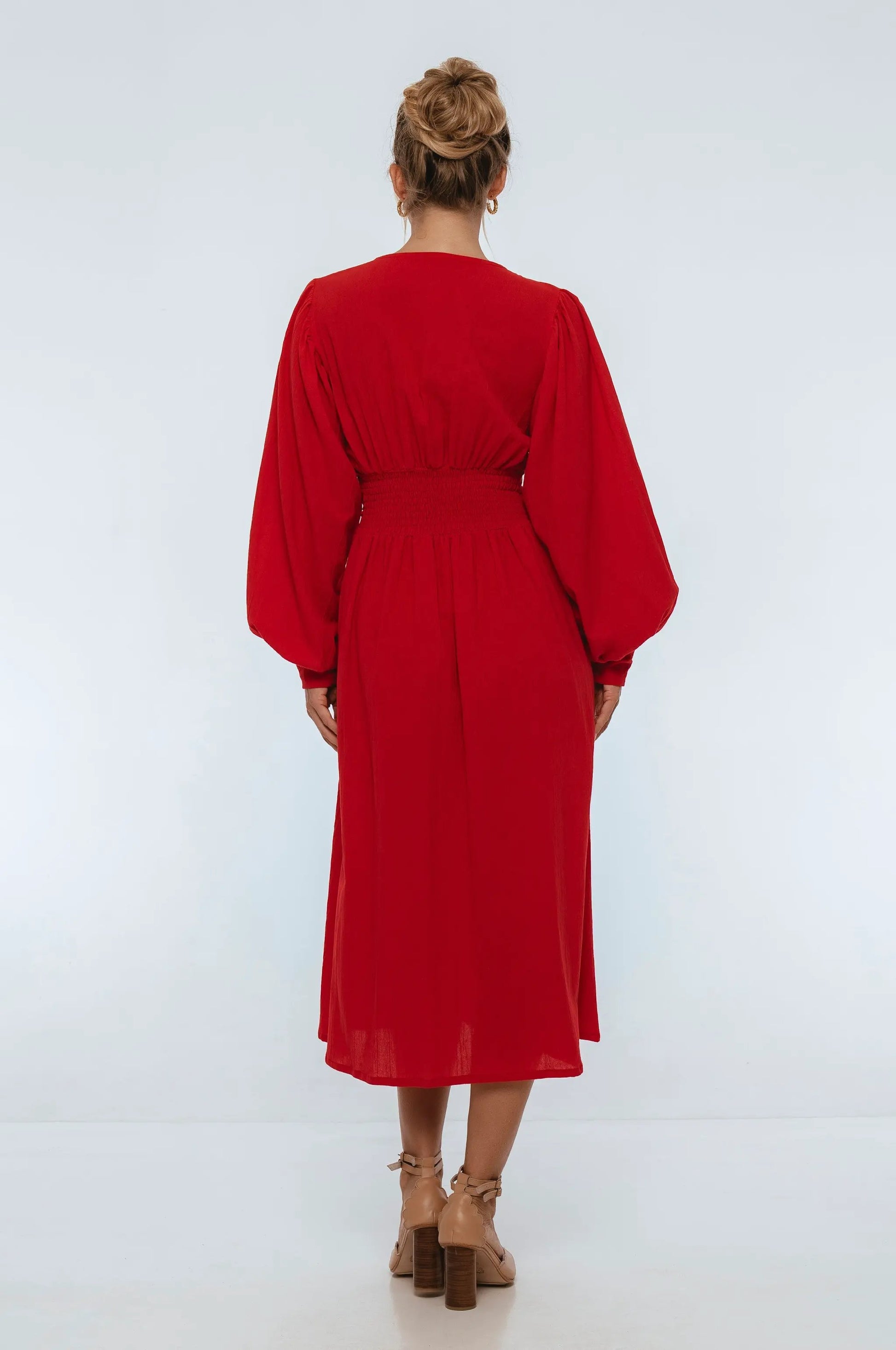 Velvet Sky Long Sleeve Linen Midi Dress by ELF