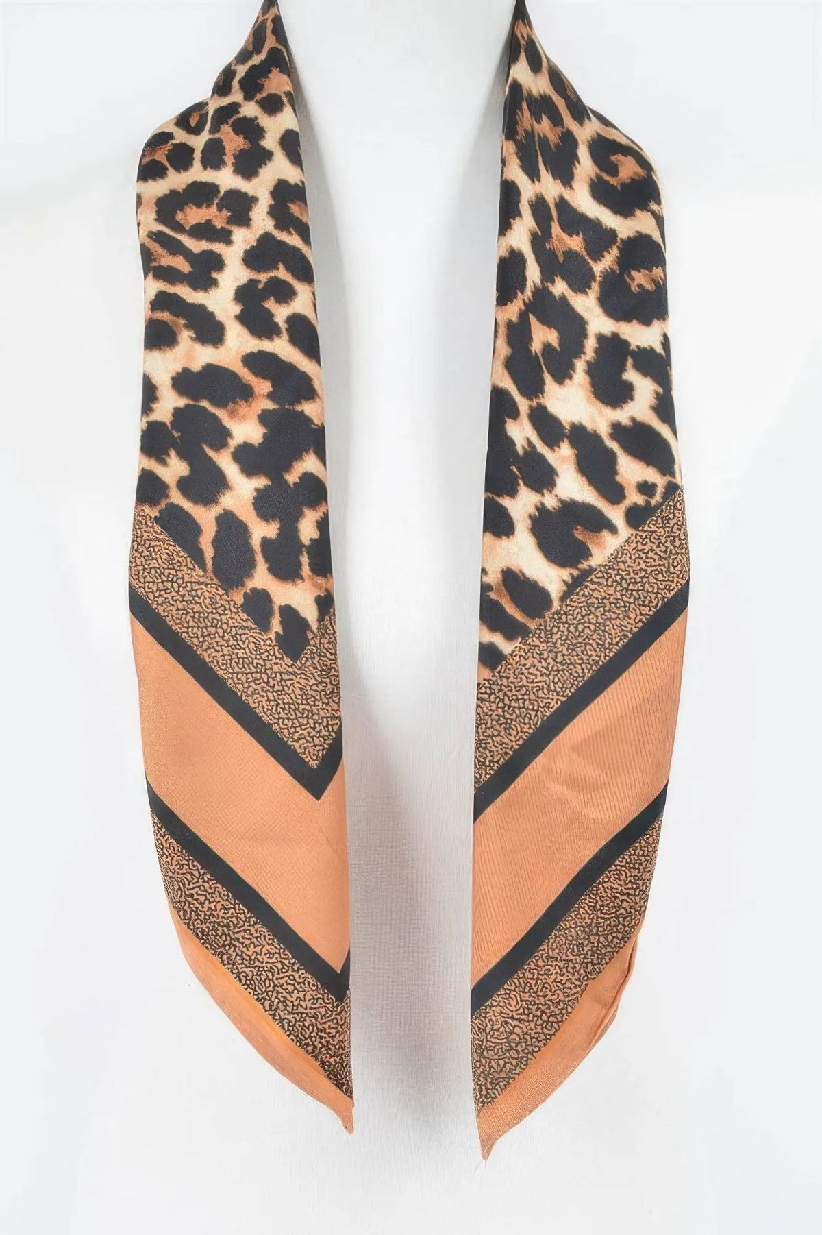 WOMEN'S SCARVES Eco-Friendly Prêt-à-Porter New Collection TRIBECA BYMANYC ® New York by BYMANYC New York