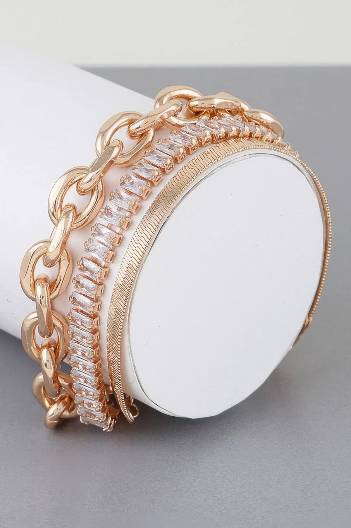 WOMEN'S BRACELETS Trending Prêt-à-Porter New Collection MINNEAPOLIS BYMANYC ® New York by BYMANYC New York