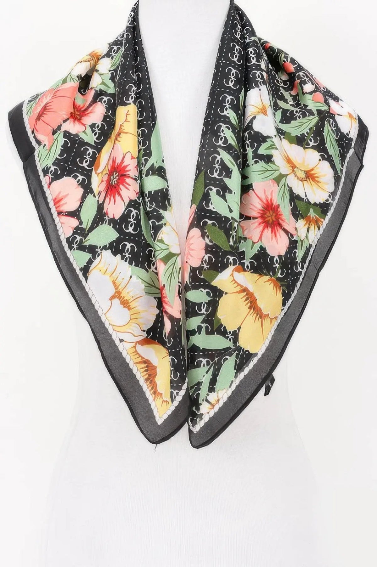 WOMEN'S SCARVES Eco-Friendly Prêt-à-Porter New Collection UPPER EAST SIDE BYMANYC ® New York by BYMANYC New York
