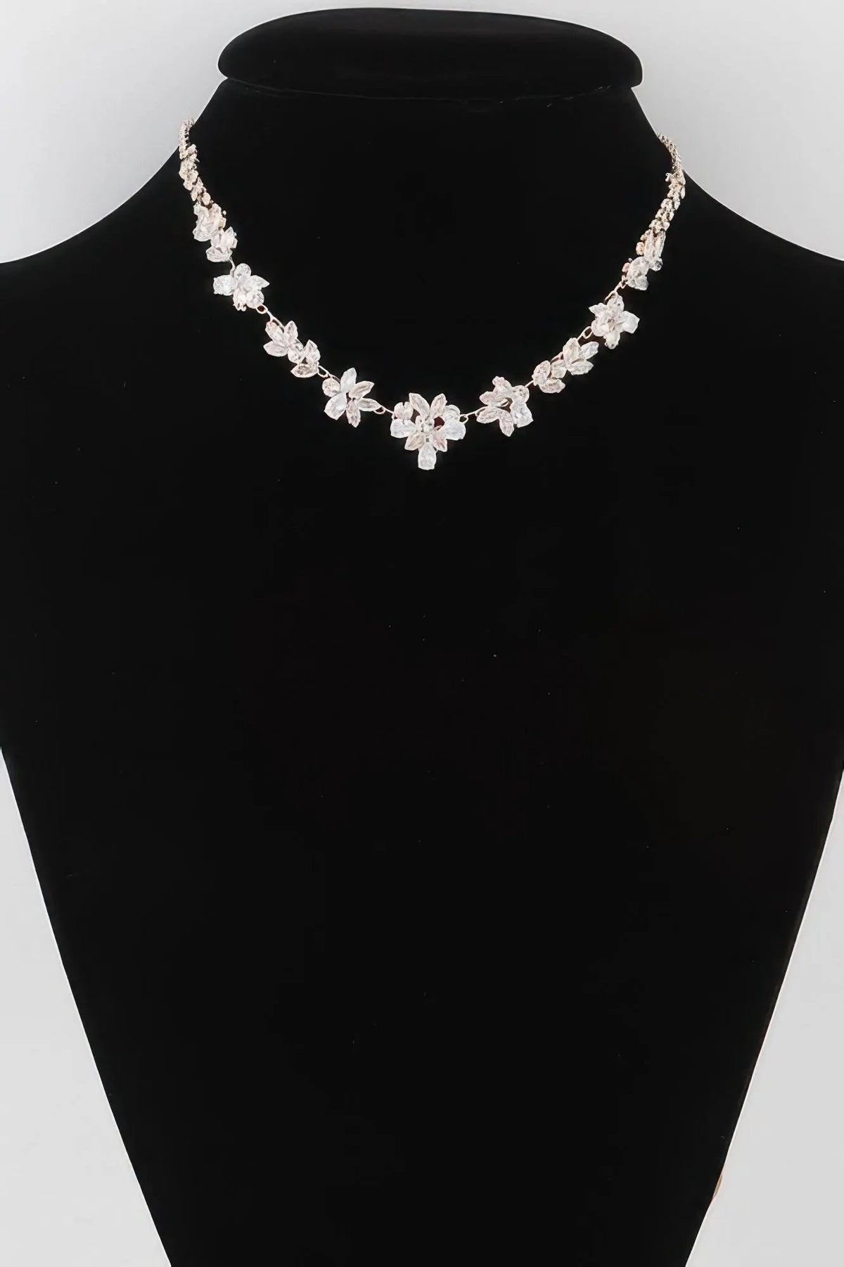 WOMEN'S NECKLACE Elegant Prêt-à-Porter New Collection CHELSEA BYMANYC ® New York-2