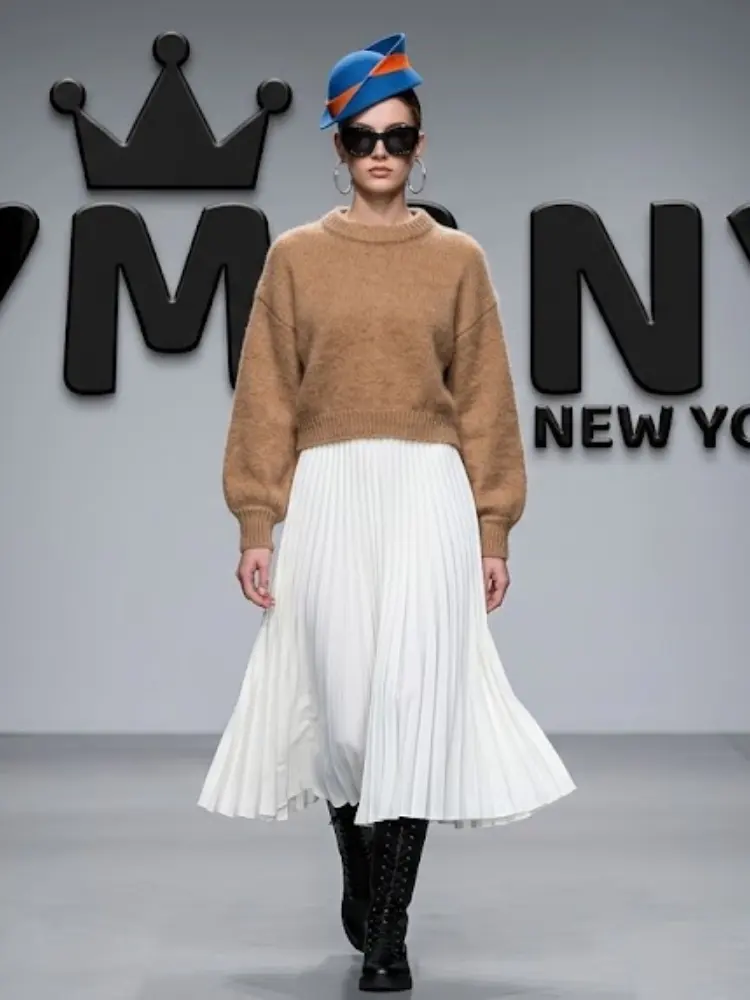 WOMEN'S SWEATERS Elegant Ecological Prêt-à-Porter New Collection MEATPACKING BYMANYC ® New York by BYMANYC ® New York