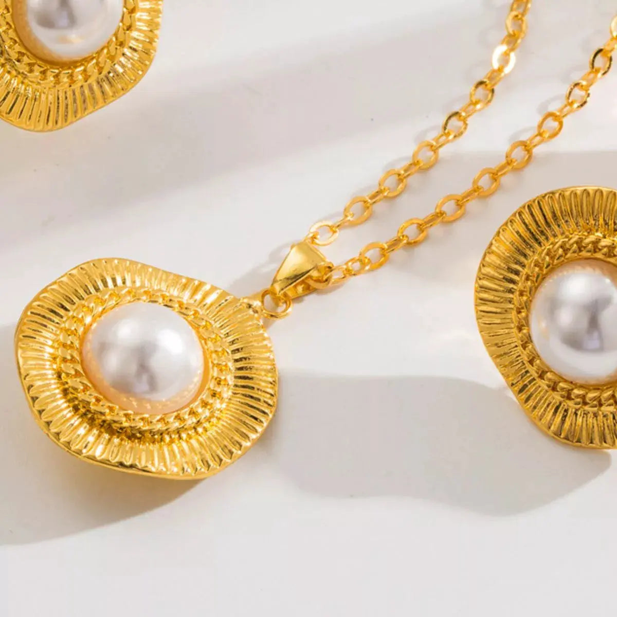 Alloy Pearl Pendant Necklace by Partner Labels