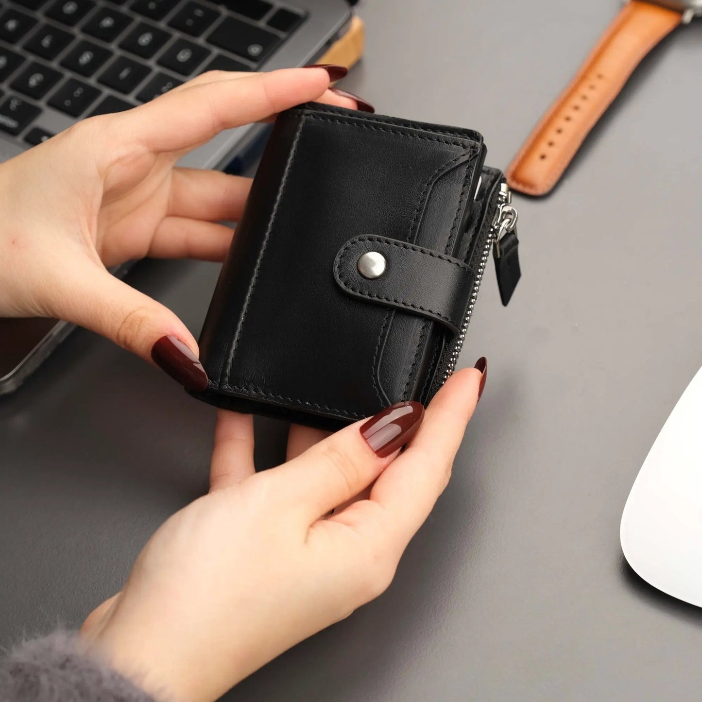 Glenrock Black Leather Pop-up Cardholder Wallet by TORONATA