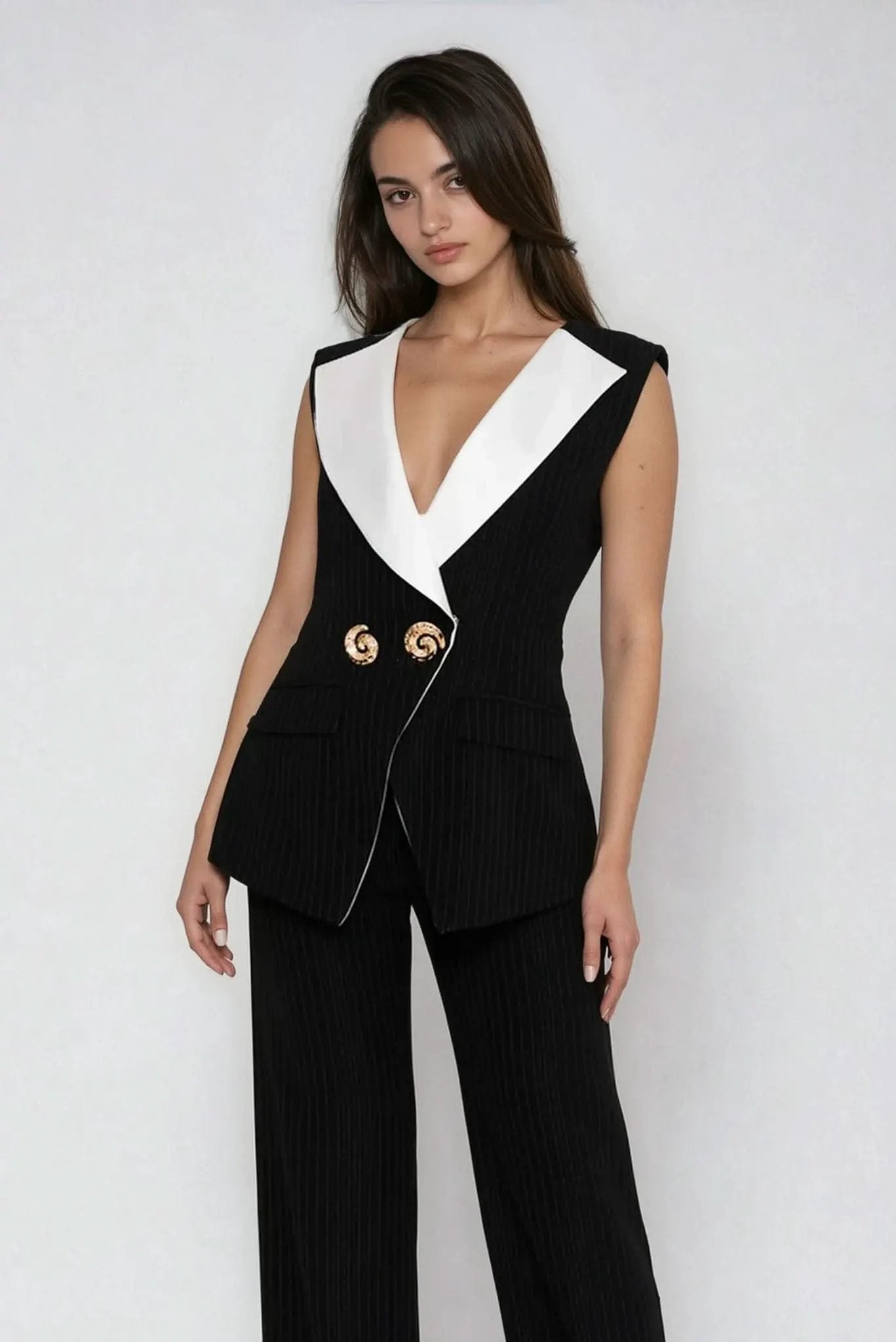 Hirea Vest Coat by Akalia