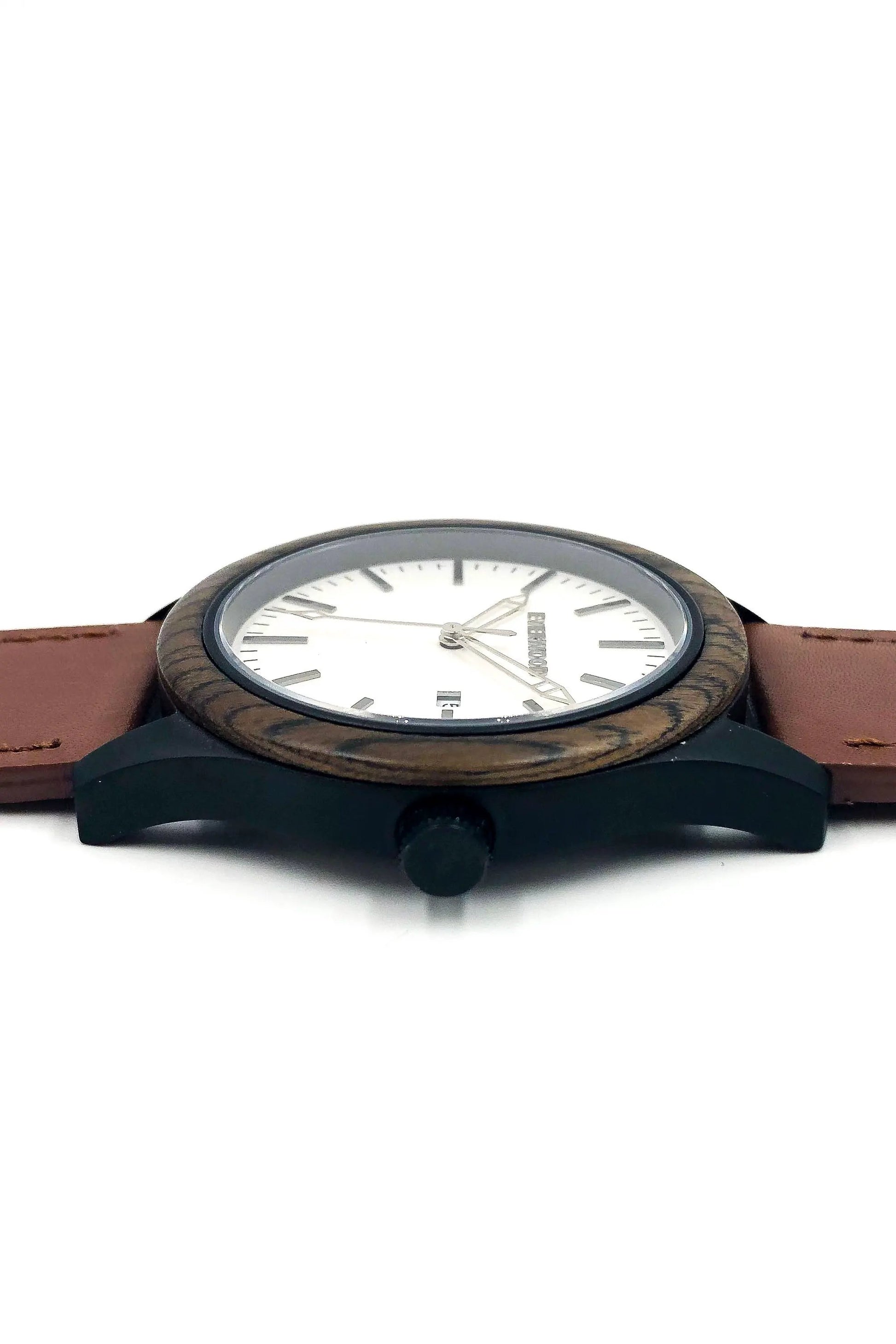 Inverness Walnut by Everwood Original