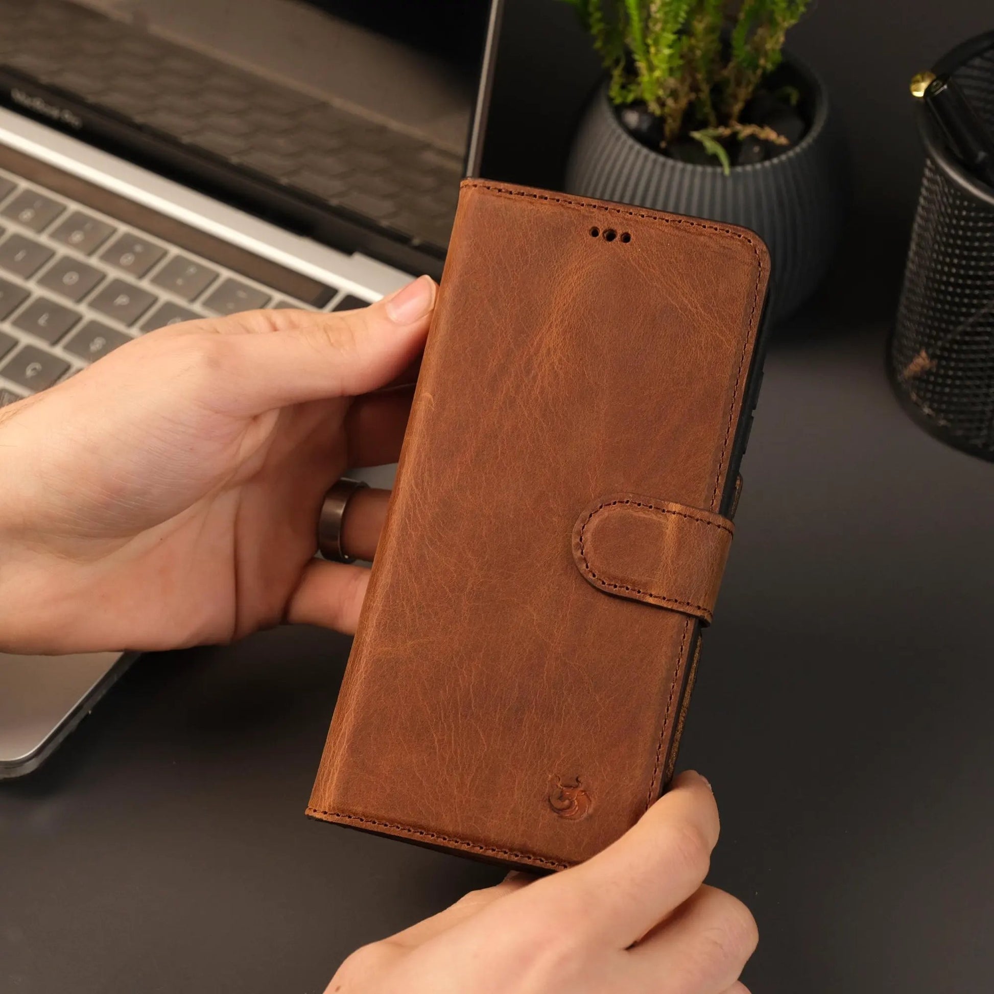 Leather Samsung Galaxy S25 Plus Wallet Case | Buffalo by TORONATA