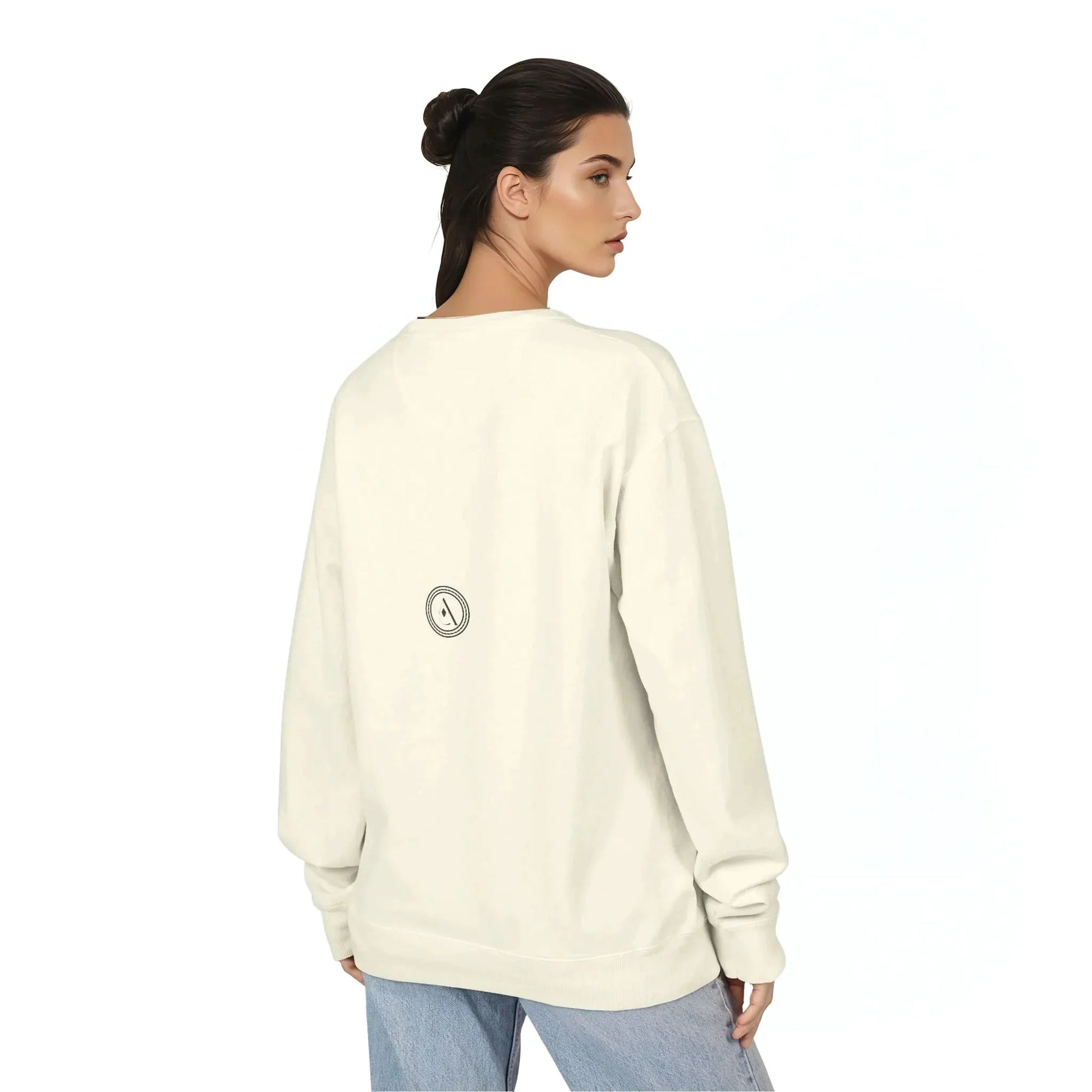Tanya Sweatshirt by AKALIA