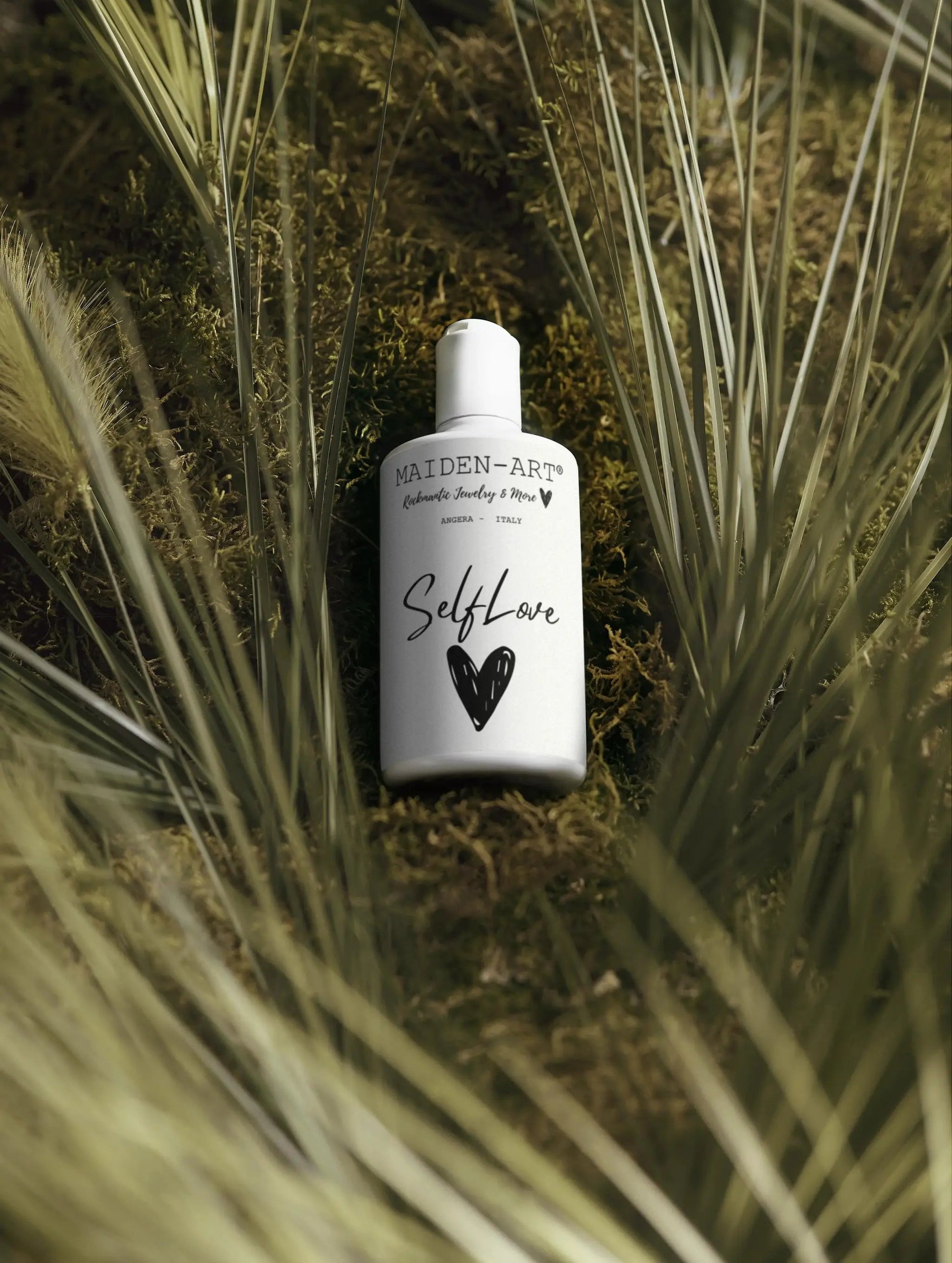 Nourish Shampoo Mindful Hair Care Nourish and Volumize Shampoo by Selfnamed