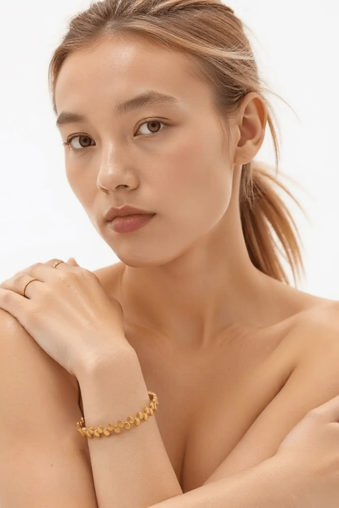Waterproof 18K Gold Plated Dot Round Bracelet by Akalia