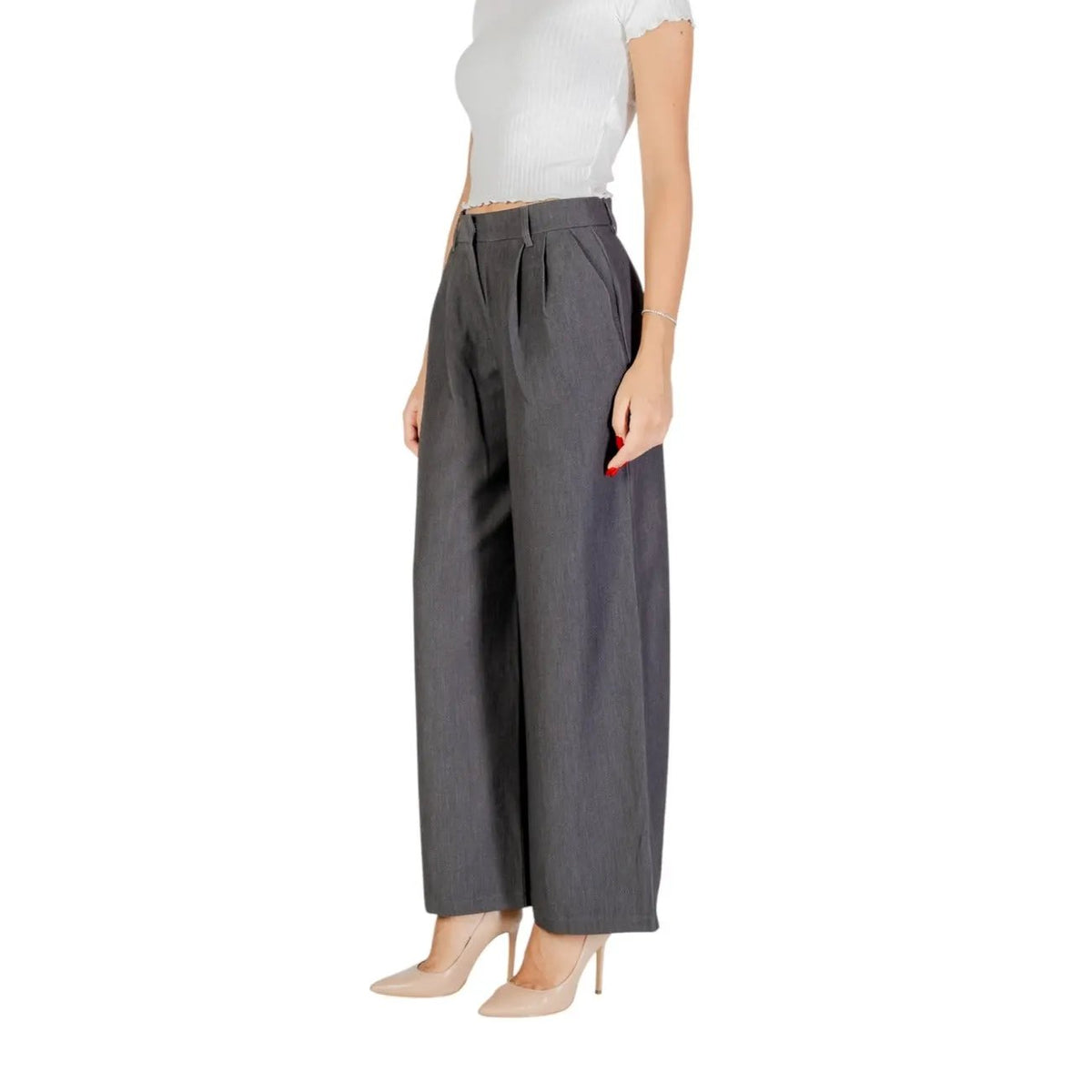 Only Women Premium Stretch Trousers With Functional Front Pockets by Only