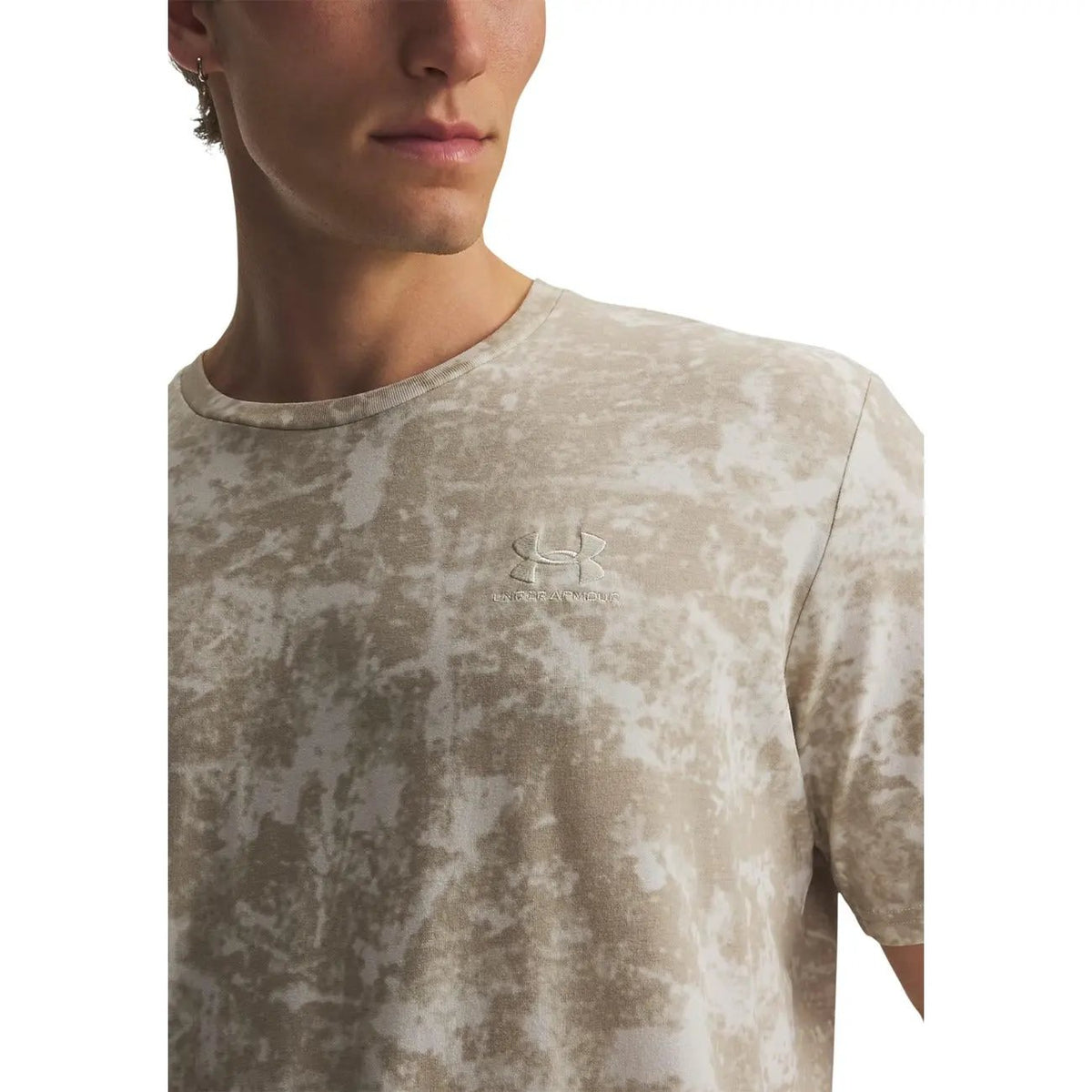 Under Armour - Under Armour Men T-Shirt by Under Armour