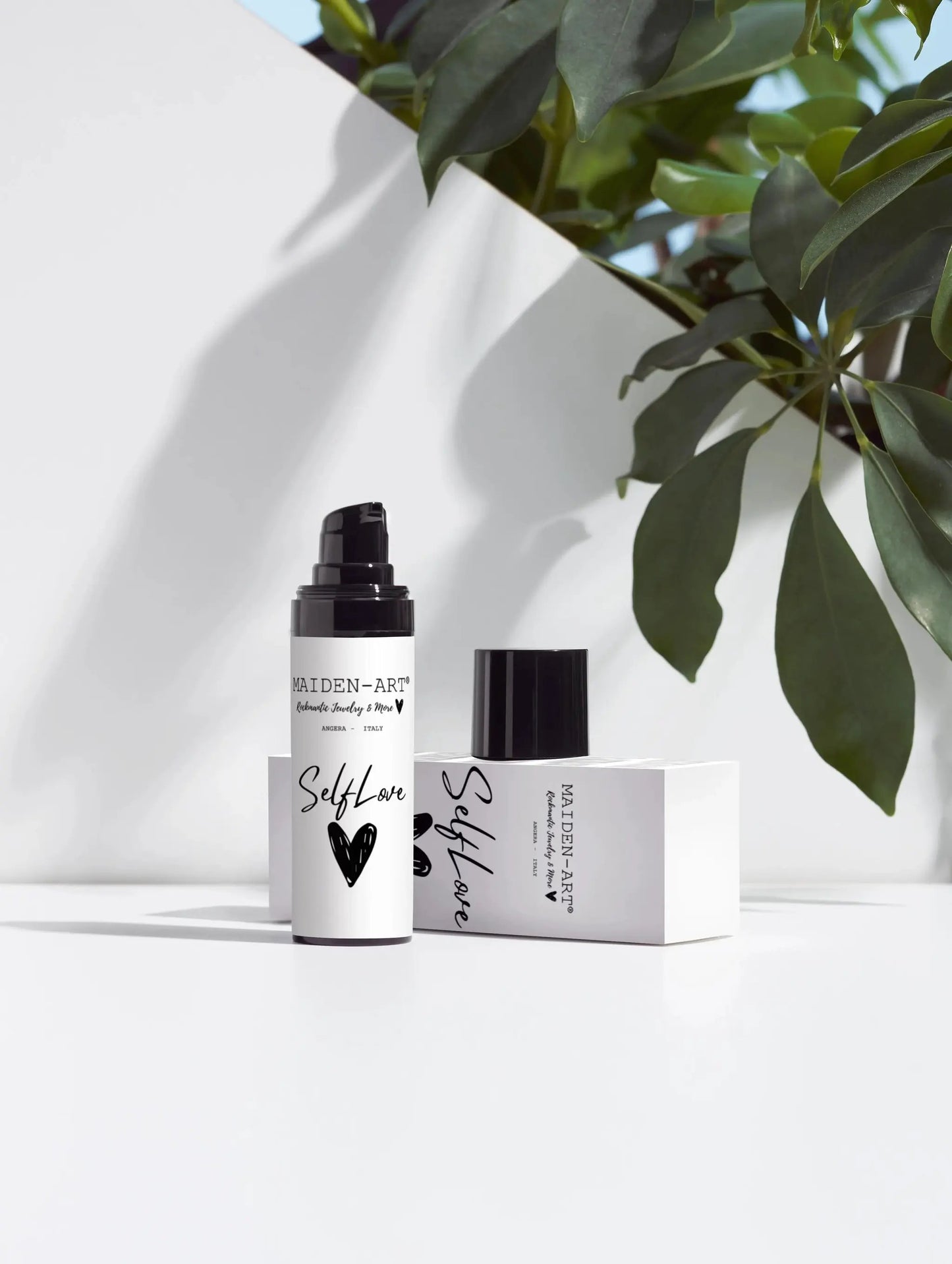 Radiant Glow - Luminous Foundation N.10 by Selfnamed